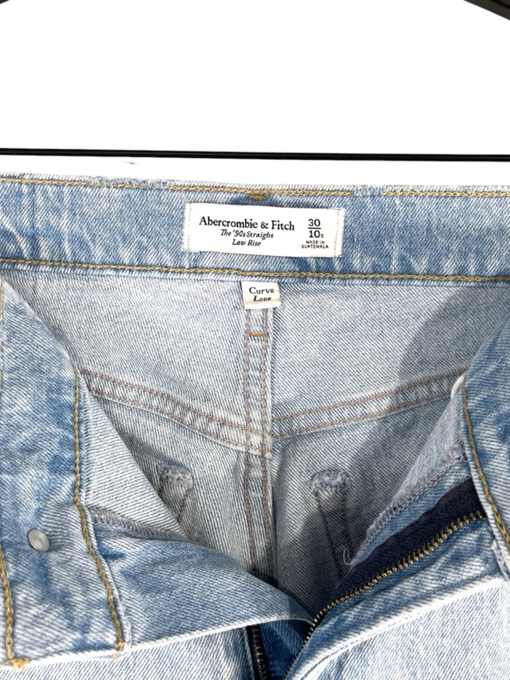 Abercrombie & Fitch Curve Love Low Rise 90s Straight Jean size 10 short - Picture 4 of 6